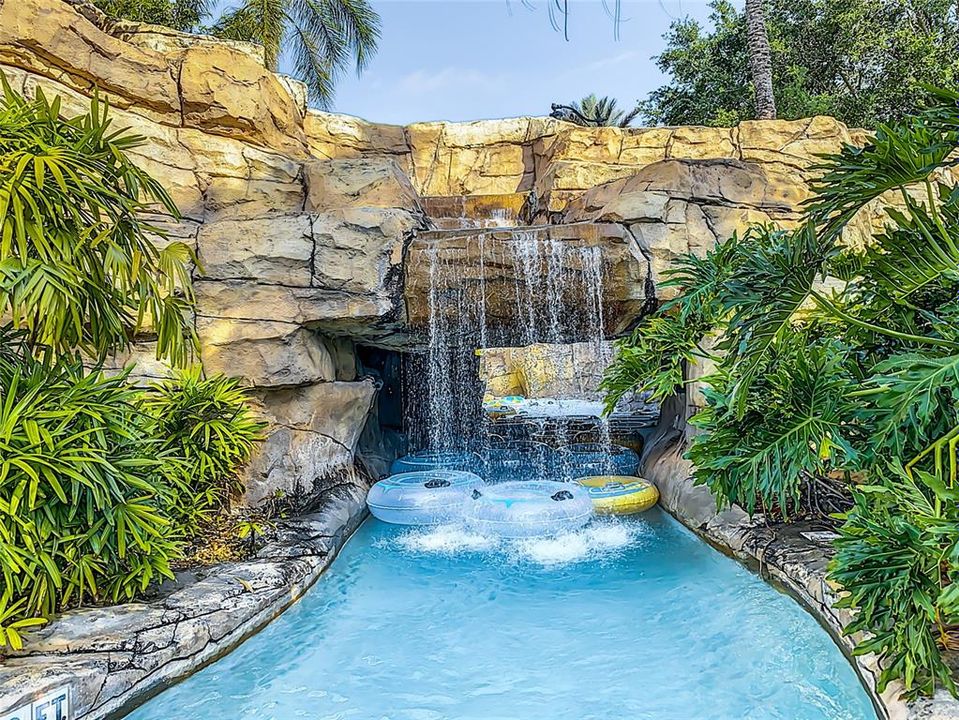 For Sale: $2,190,000 (6 beds, 6 baths, 4704 Square Feet)