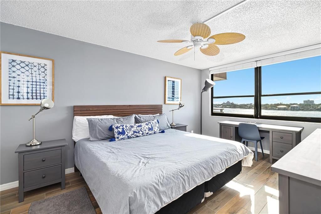 Active With Contract: $515,000 (2 beds, 2 baths, 1054 Square Feet)