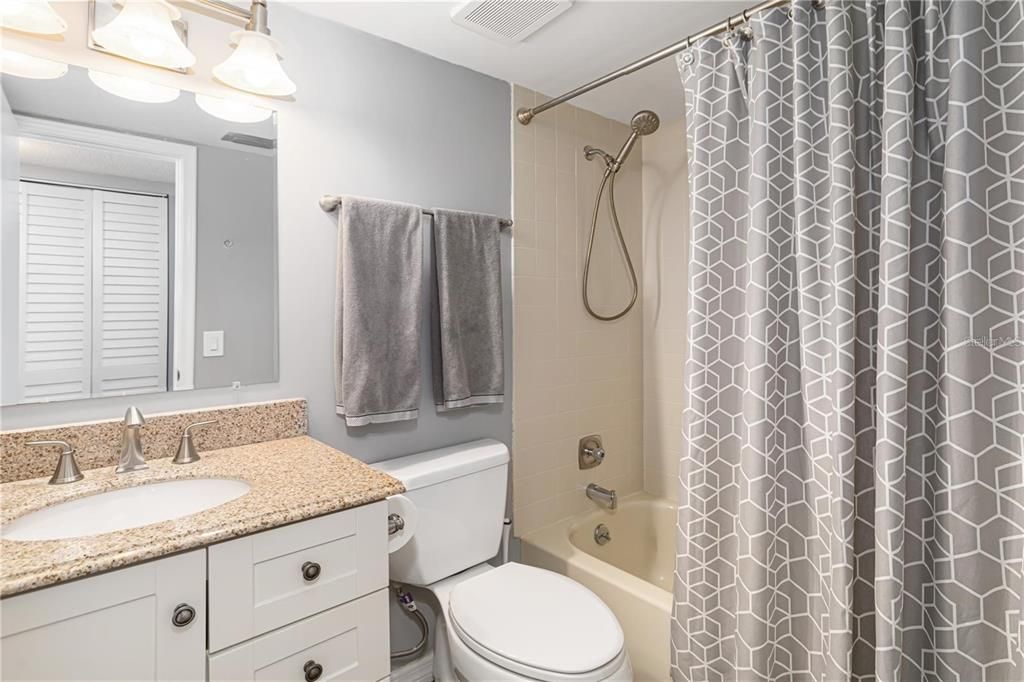 Active With Contract: $515,000 (2 beds, 2 baths, 1054 Square Feet)