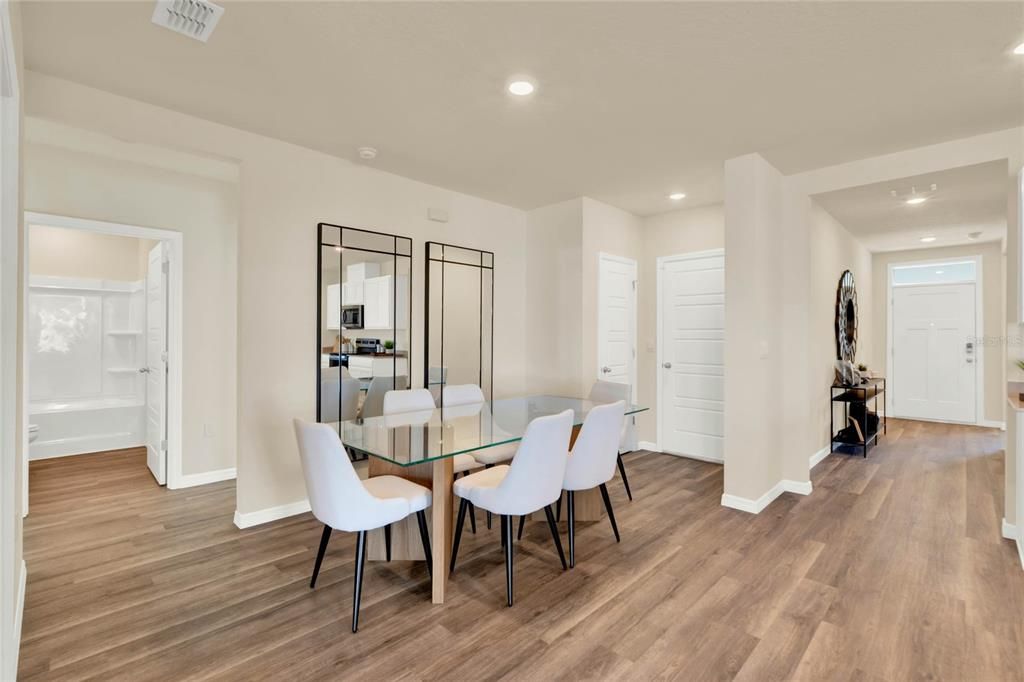 Active With Contract: $385,990 (5 beds, 3 baths, 2077 Square Feet)