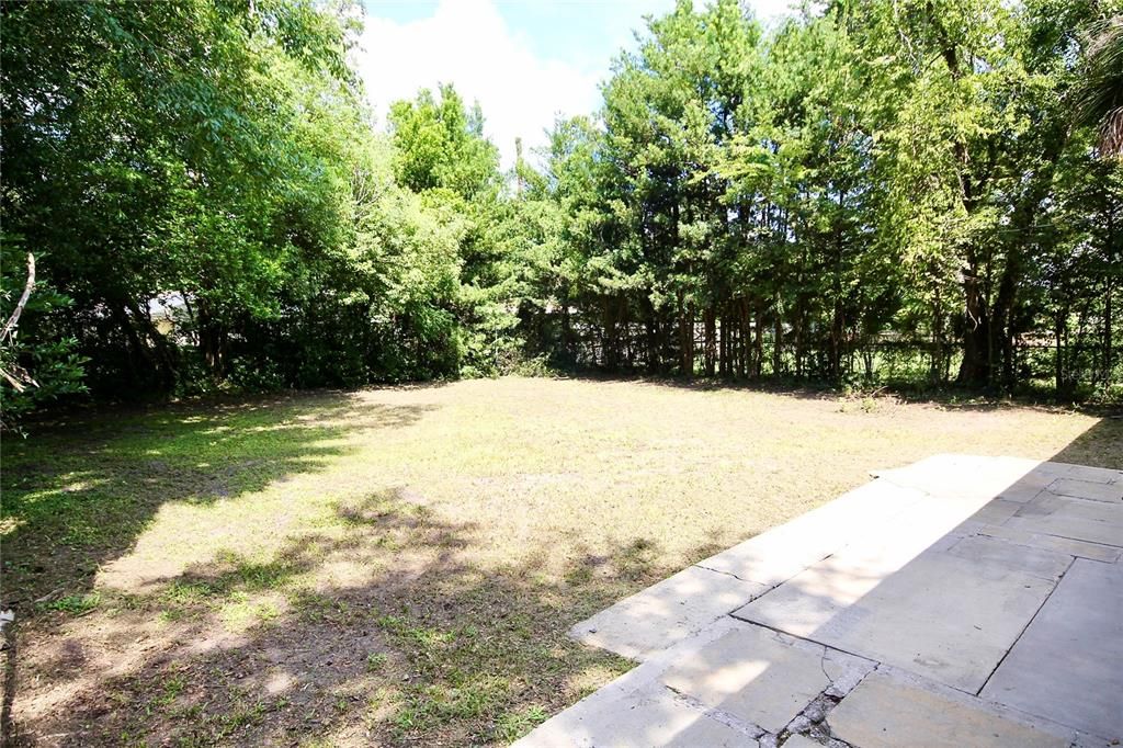 出租: $1,600 (3 贝兹, 1 浴室, 1619 平方英尺)