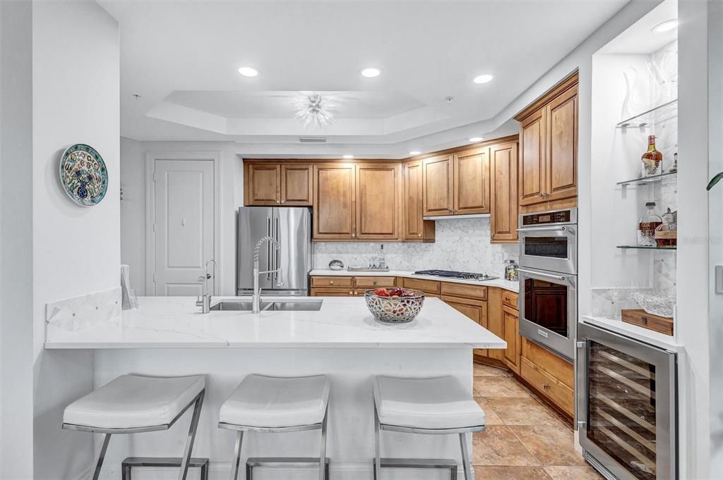 Active With Contract: $495,000 (2 beds, 2 baths, 1978 Square Feet)