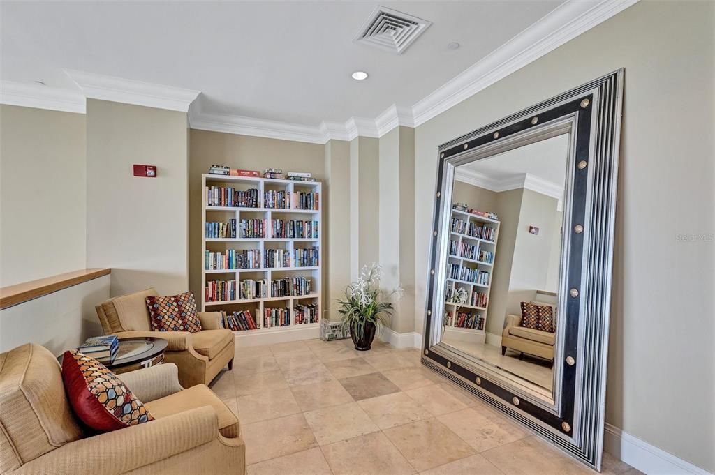 Active With Contract: $495,000 (2 beds, 2 baths, 1978 Square Feet)