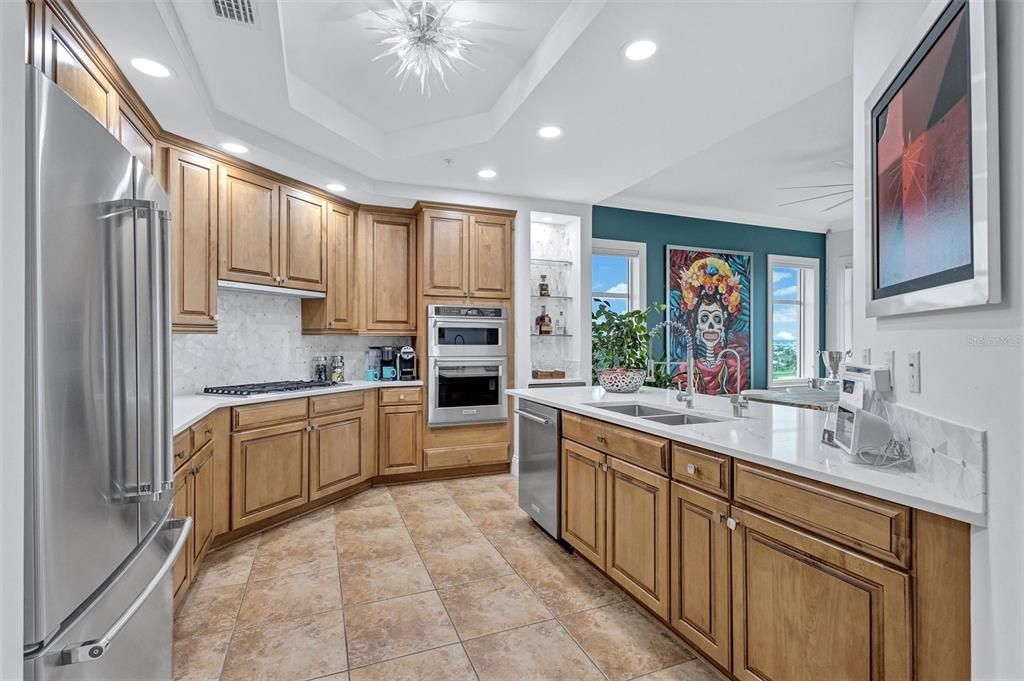 Active With Contract: $495,000 (2 beds, 2 baths, 1978 Square Feet)