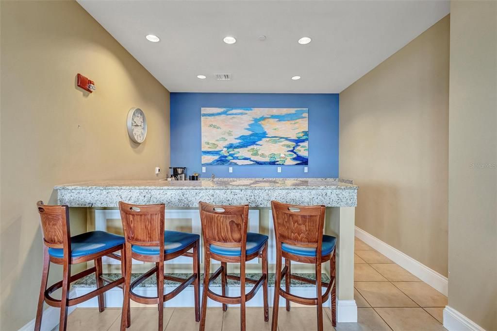 Active With Contract: $495,000 (2 beds, 2 baths, 1978 Square Feet)