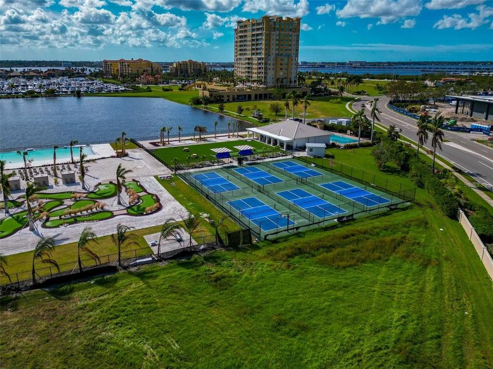 Active With Contract: $495,000 (2 beds, 2 baths, 1978 Square Feet)