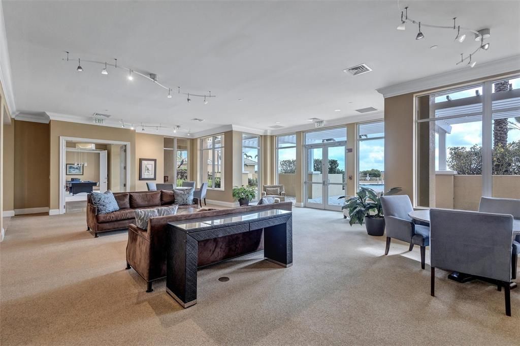 Active With Contract: $495,000 (2 beds, 2 baths, 1978 Square Feet)