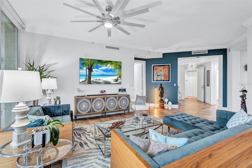 Active With Contract: $495,000 (2 beds, 2 baths, 1978 Square Feet)