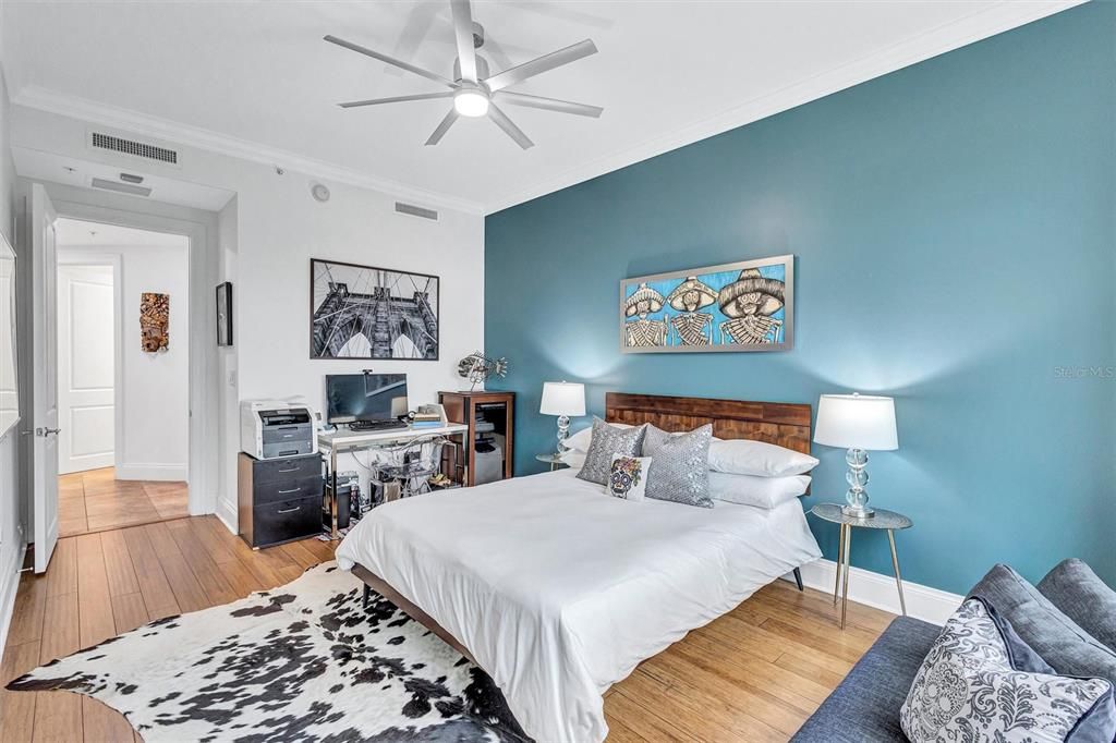 Active With Contract: $495,000 (2 beds, 2 baths, 1978 Square Feet)