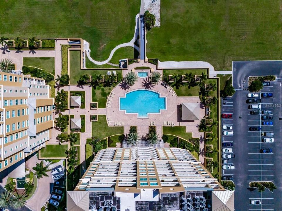 Active With Contract: $495,000 (2 beds, 2 baths, 1978 Square Feet)