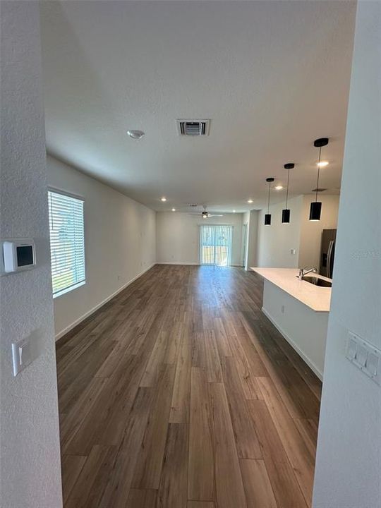 Active With Contract: $2,695 (5 beds, 2 baths, 2409 Square Feet)