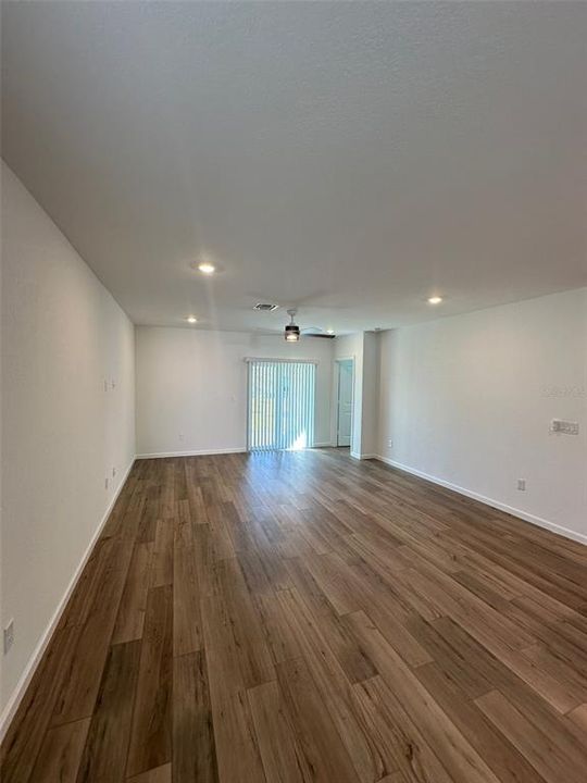 Active With Contract: $2,695 (5 beds, 2 baths, 2409 Square Feet)