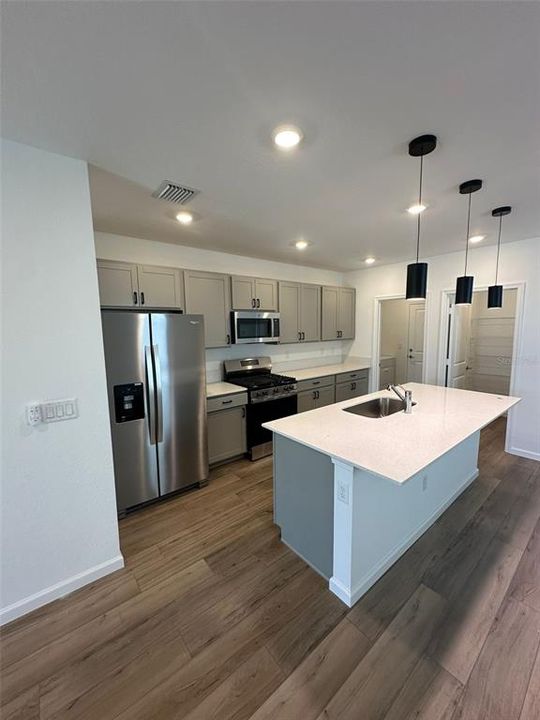 Active With Contract: $2,695 (5 beds, 2 baths, 2409 Square Feet)