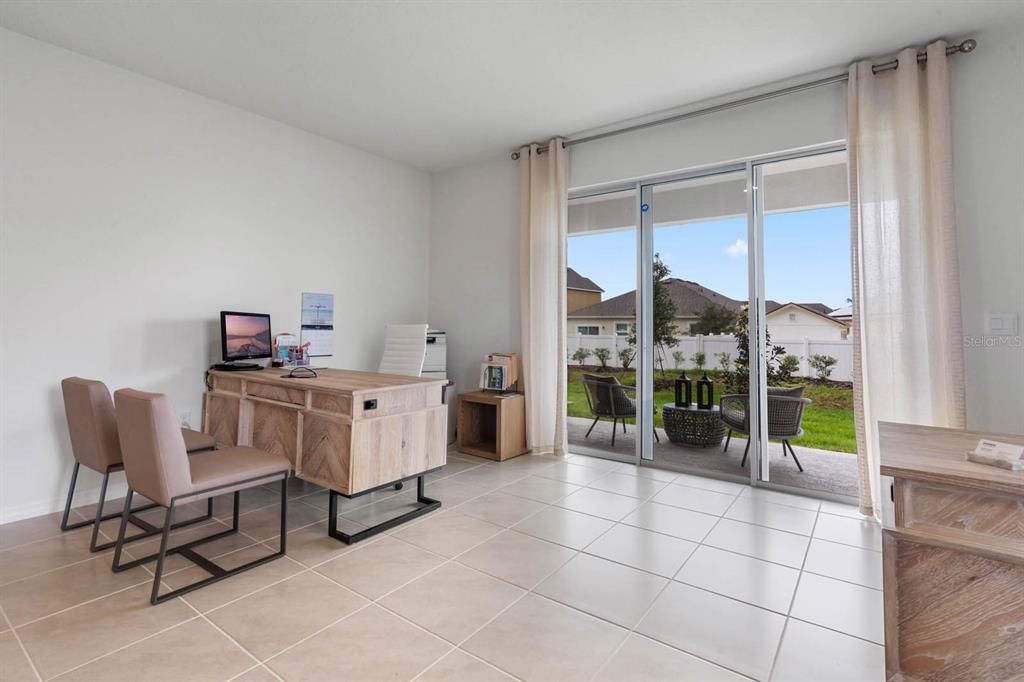 Active With Contract: $300,490 (3 beds, 2 baths, 1758 Square Feet)