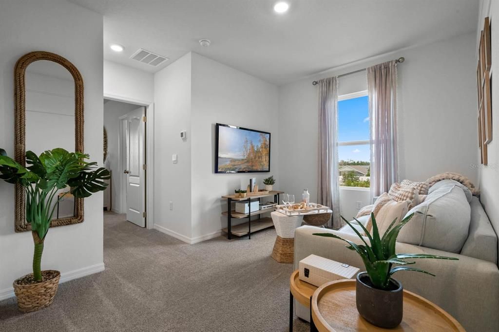 Active With Contract: $300,490 (3 beds, 2 baths, 1758 Square Feet)