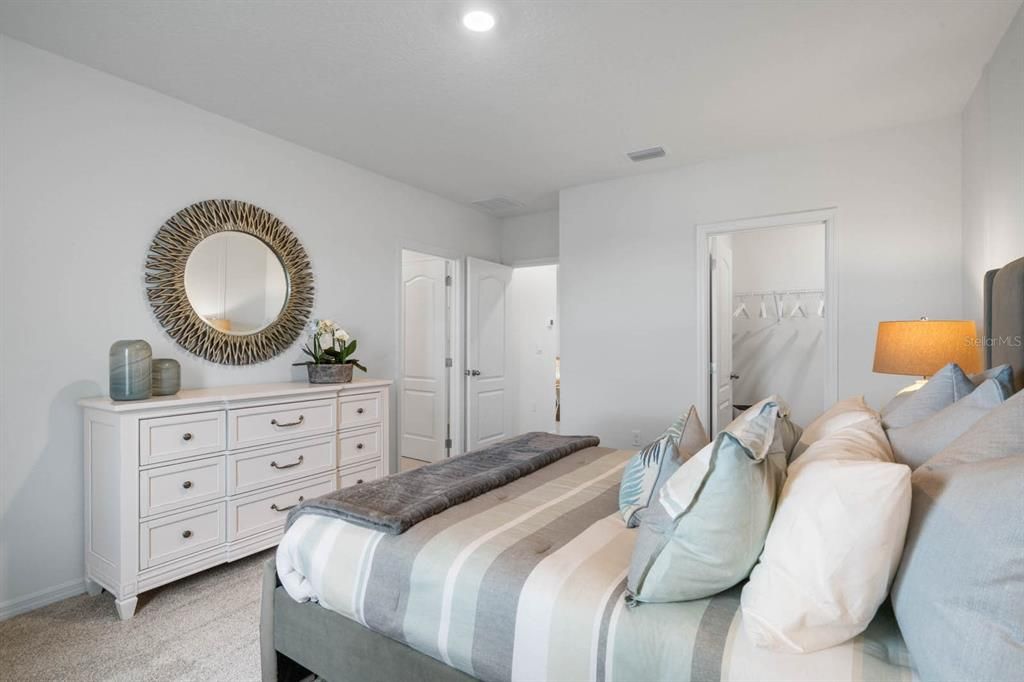 Active With Contract: $300,490 (3 beds, 2 baths, 1758 Square Feet)