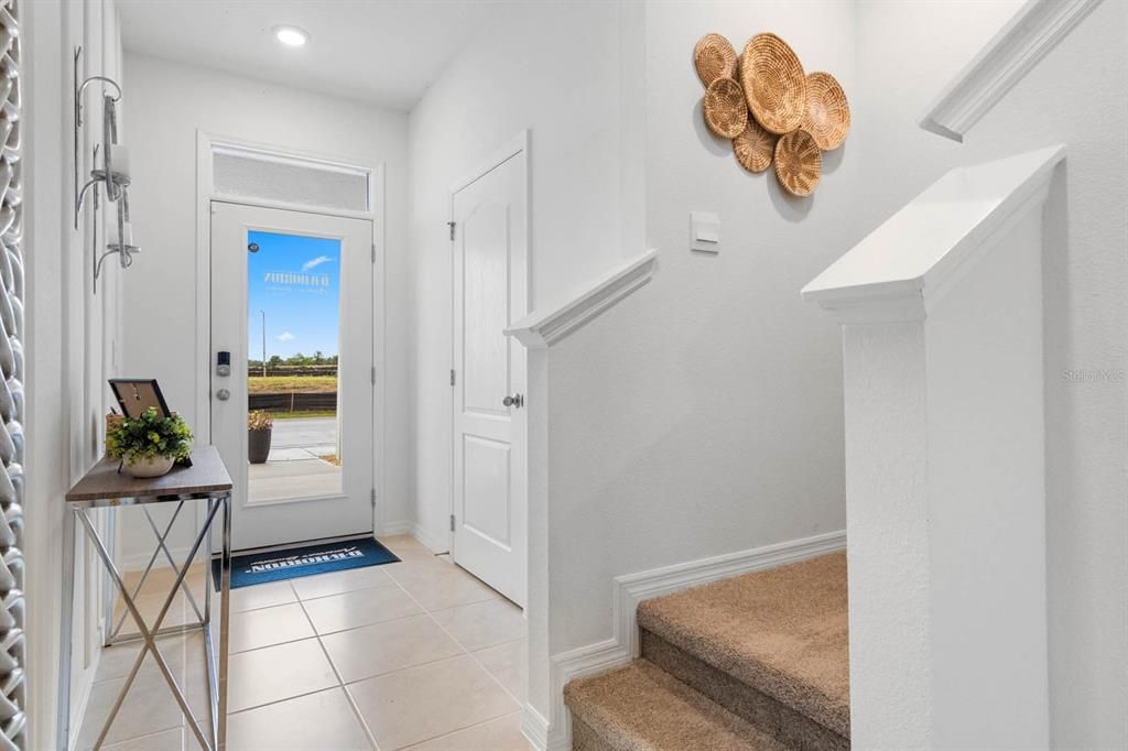 Active With Contract: $300,490 (3 beds, 2 baths, 1758 Square Feet)