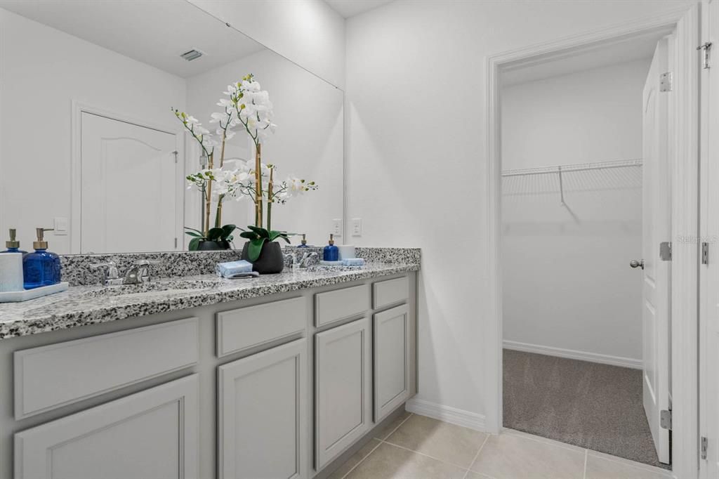 Active With Contract: $300,490 (3 beds, 2 baths, 1758 Square Feet)