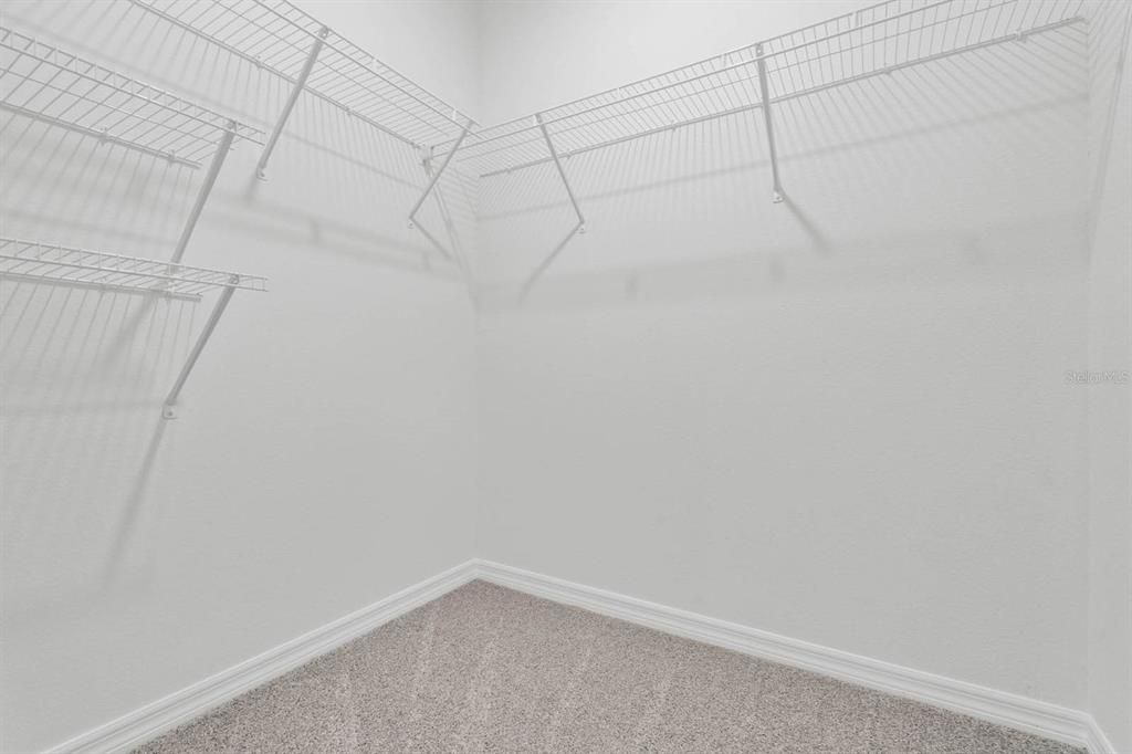 Active With Contract: $300,490 (3 beds, 2 baths, 1758 Square Feet)