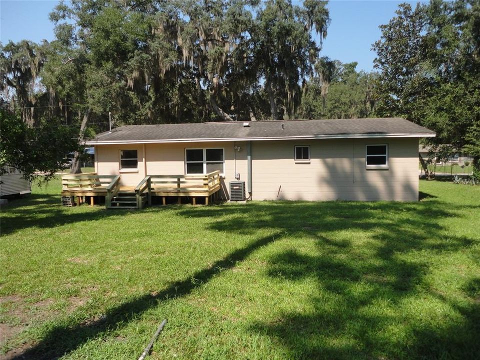 For Rent: $1,600 (4 beds, 2 baths, 1248 Square Feet)