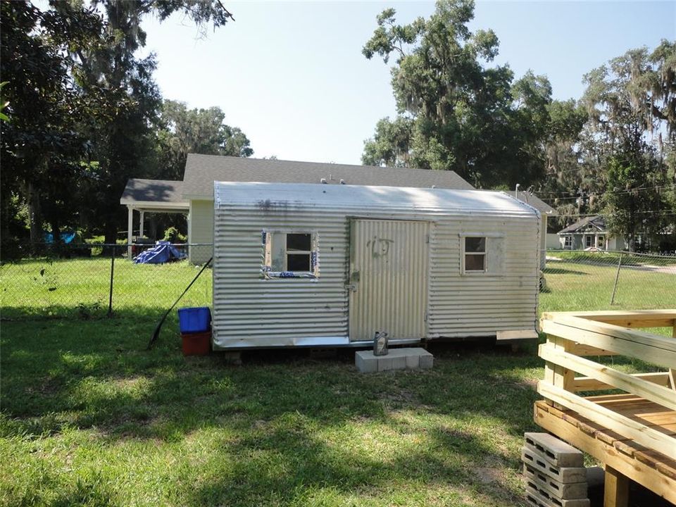 For Rent: $1,600 (4 beds, 2 baths, 1248 Square Feet)