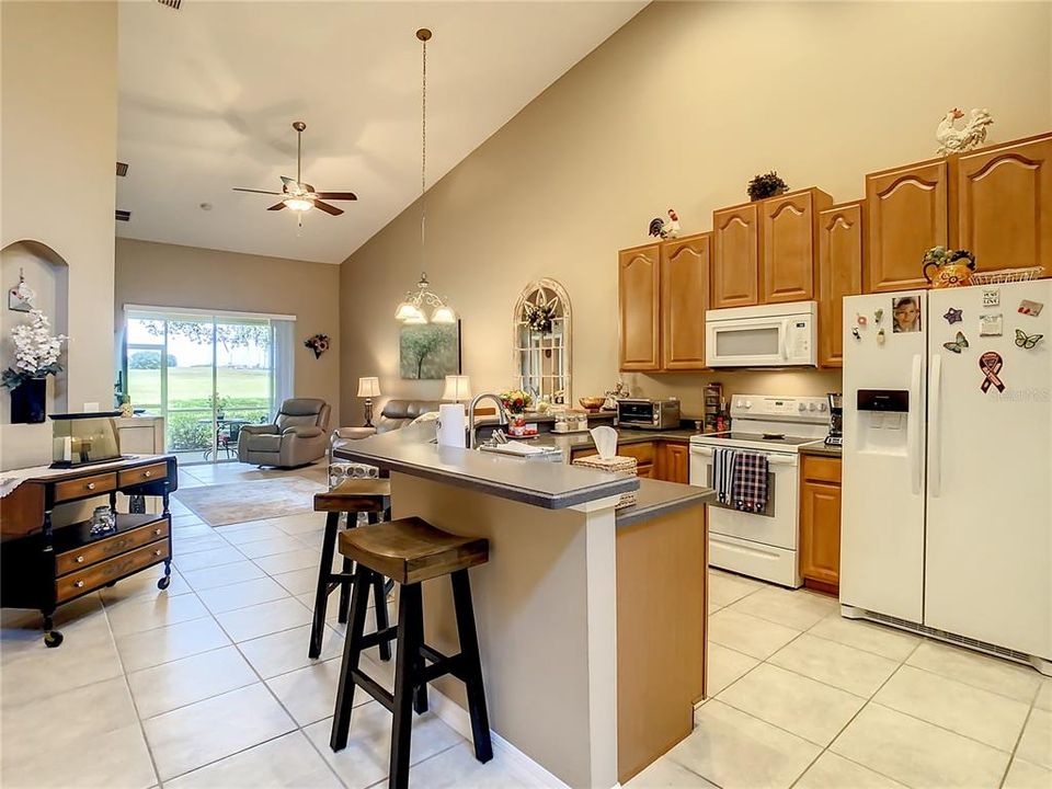 For Sale: $215,000 (2 beds, 2 baths, 1419 Square Feet)