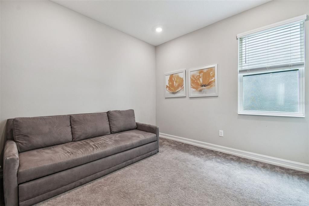 For Sale: $750,000 (4 beds, 3 baths, 3252 Square Feet)