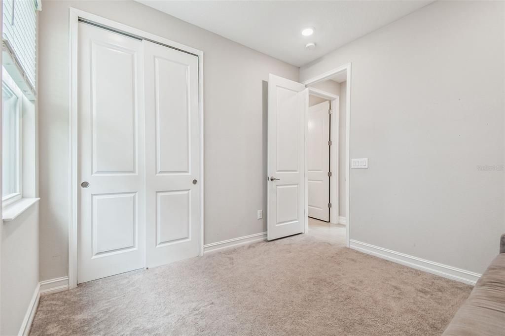 For Sale: $750,000 (4 beds, 3 baths, 3252 Square Feet)