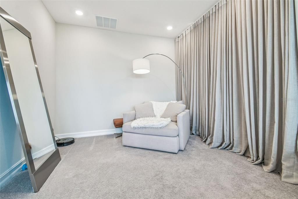 For Sale: $750,000 (4 beds, 3 baths, 3252 Square Feet)