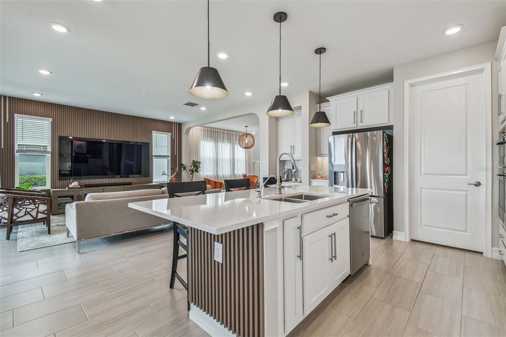 For Sale: $750,000 (4 beds, 3 baths, 3252 Square Feet)