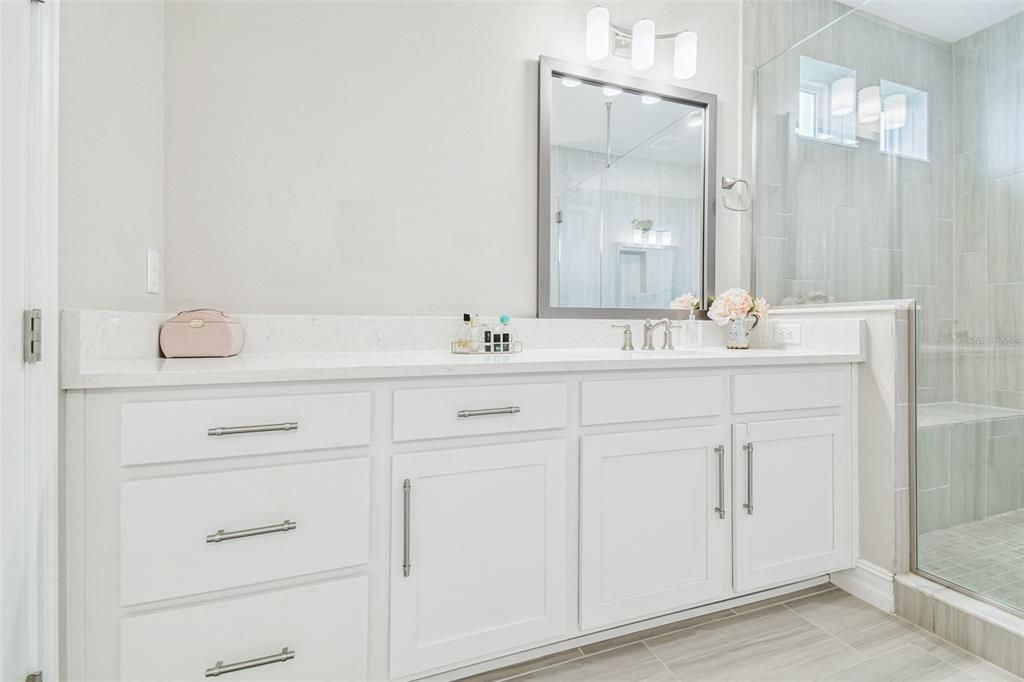 For Sale: $750,000 (4 beds, 3 baths, 3252 Square Feet)