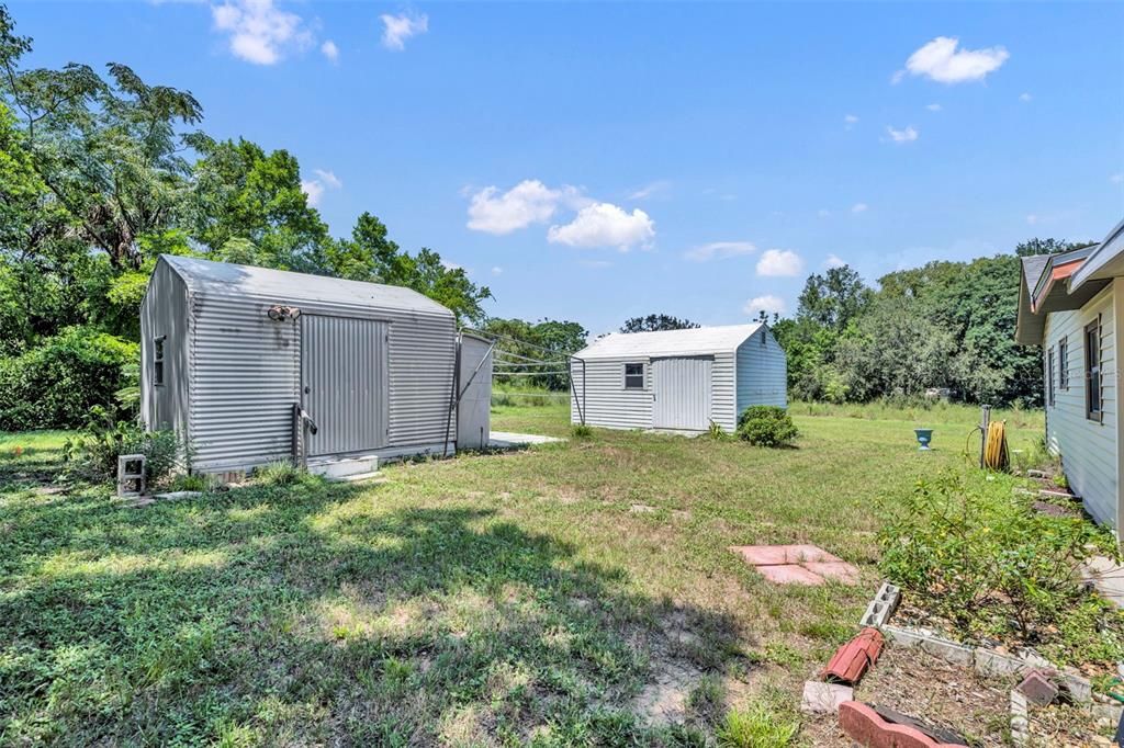 待售: $219,000 (2 贝兹, 1 浴室, 1280 平方英尺)