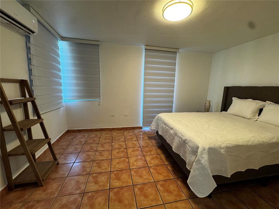 For Rent: $4,500 (4 beds, 4 baths, 0 Square Feet)