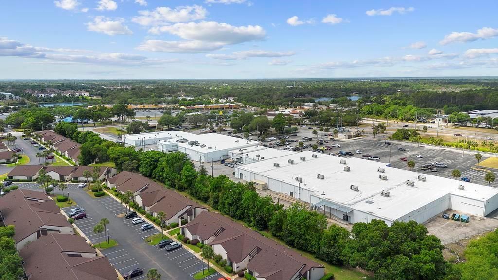 For Sale: $189,000 (2 beds, 2 baths, 1049 Square Feet)