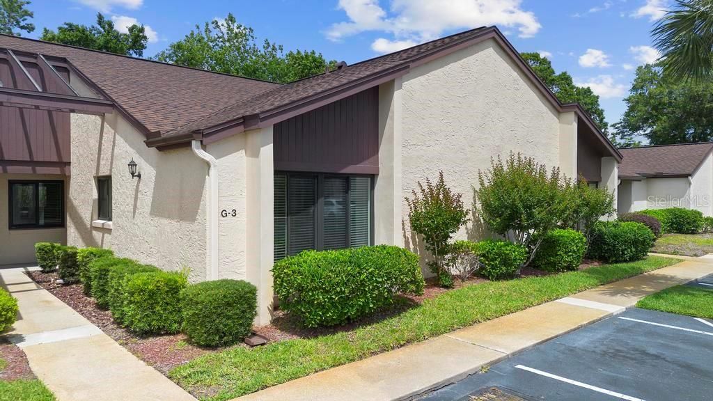 For Sale: $189,000 (2 beds, 2 baths, 1049 Square Feet)