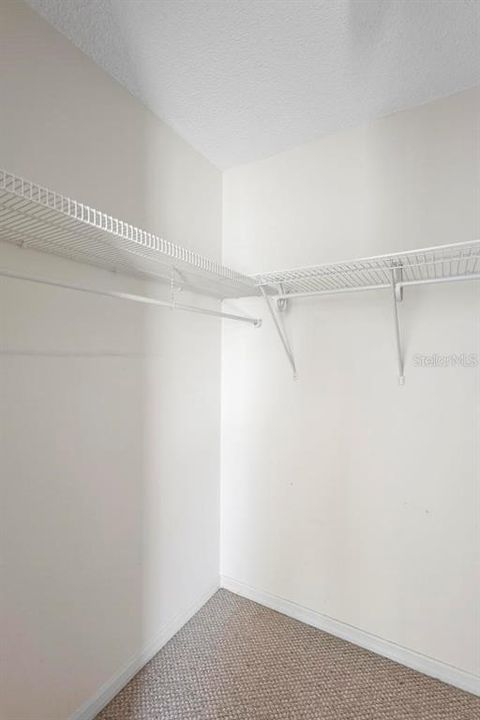 For Sale: $189,000 (2 beds, 2 baths, 1049 Square Feet)