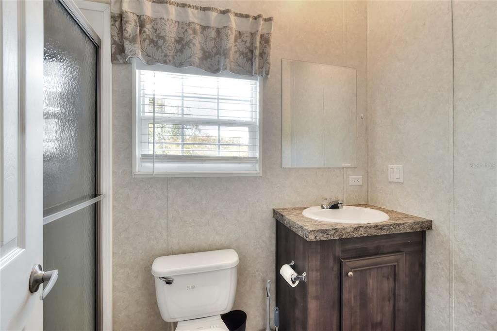 На продажу: $349,999 (4 спален, 3 ванн, 2354 Квадратных фут)