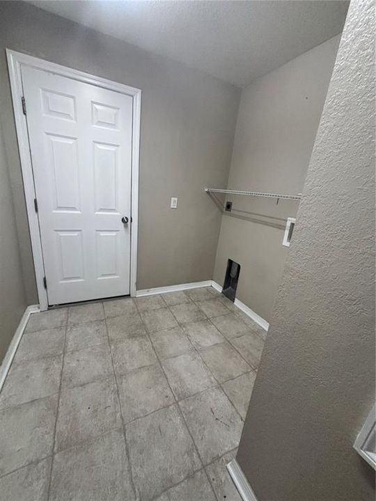 En Renta: $2,600 (4 camas, 3 baños, 2289 Pies cuadrados)