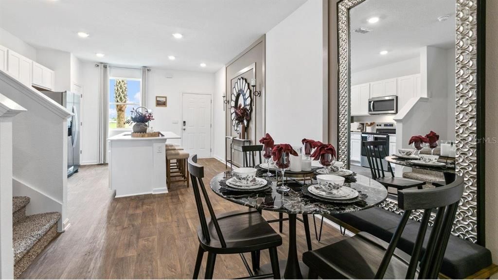 Active With Contract: $223,990 (2 beds, 2 baths, 1109 Square Feet)