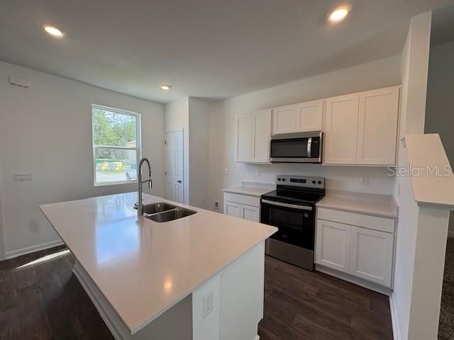 Active With Contract: $223,990 (2 beds, 2 baths, 1109 Square Feet)