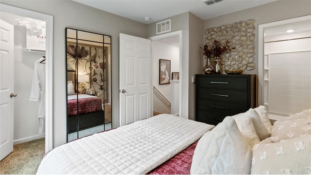 Active With Contract: $223,990 (2 beds, 2 baths, 1109 Square Feet)