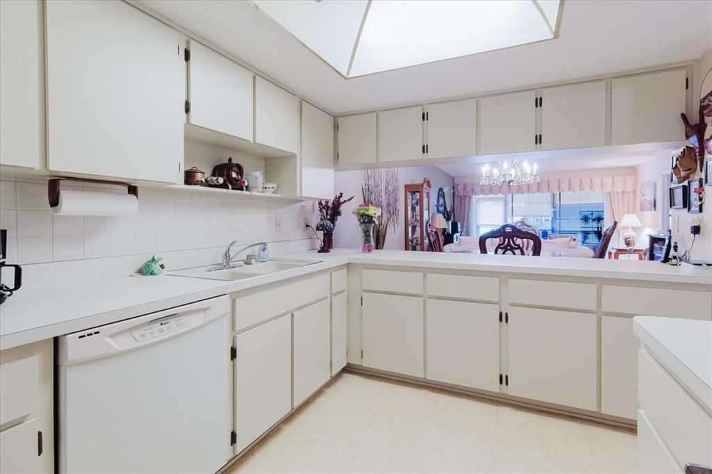 En Venta: $157,500 (2 camas, 2 baños, 1174 Pies cuadrados)