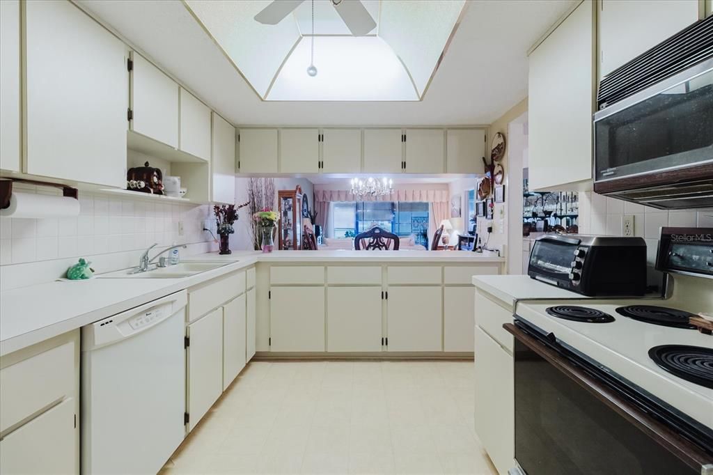 En Venta: $157,500 (2 camas, 2 baños, 1174 Pies cuadrados)