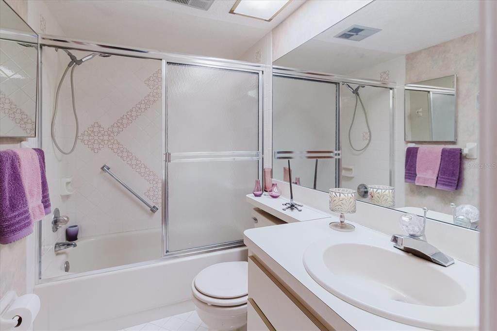 En Venta: $157,500 (2 camas, 2 baños, 1174 Pies cuadrados)