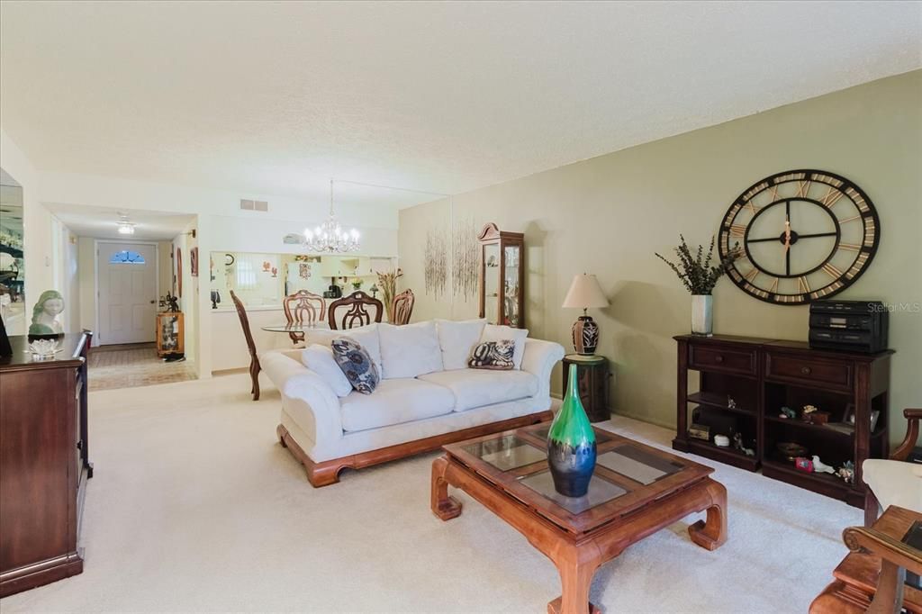 En Venta: $157,500 (2 camas, 2 baños, 1174 Pies cuadrados)