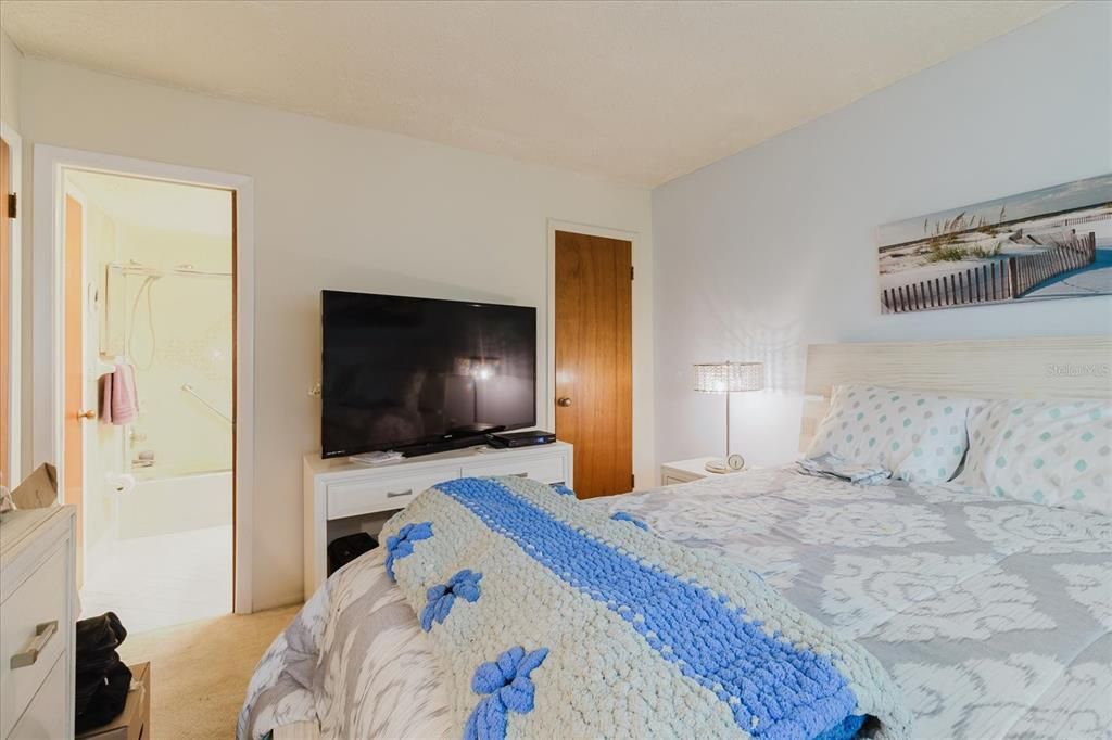 En Venta: $157,500 (2 camas, 2 baños, 1174 Pies cuadrados)