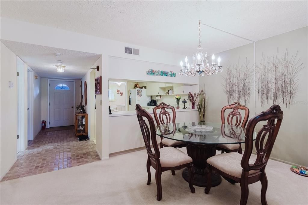 En Venta: $157,500 (2 camas, 2 baños, 1174 Pies cuadrados)