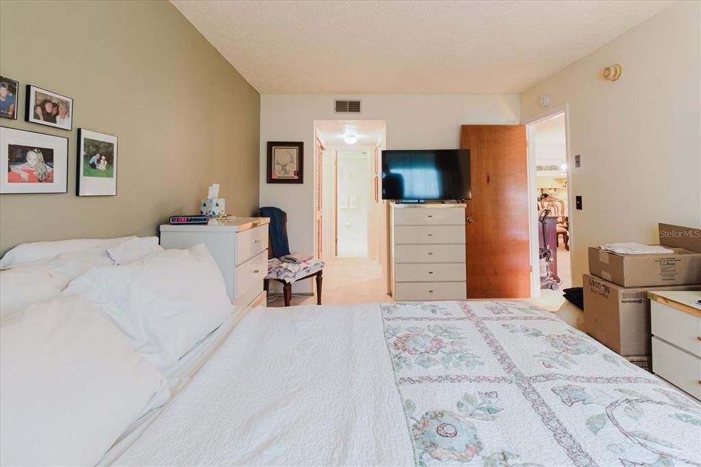 En Venta: $157,500 (2 camas, 2 baños, 1174 Pies cuadrados)