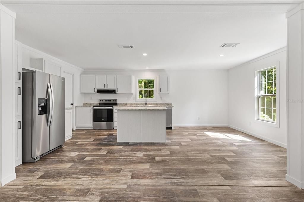 待售: $199,900 (3 贝兹, 2 浴室, 1387 平方英尺)