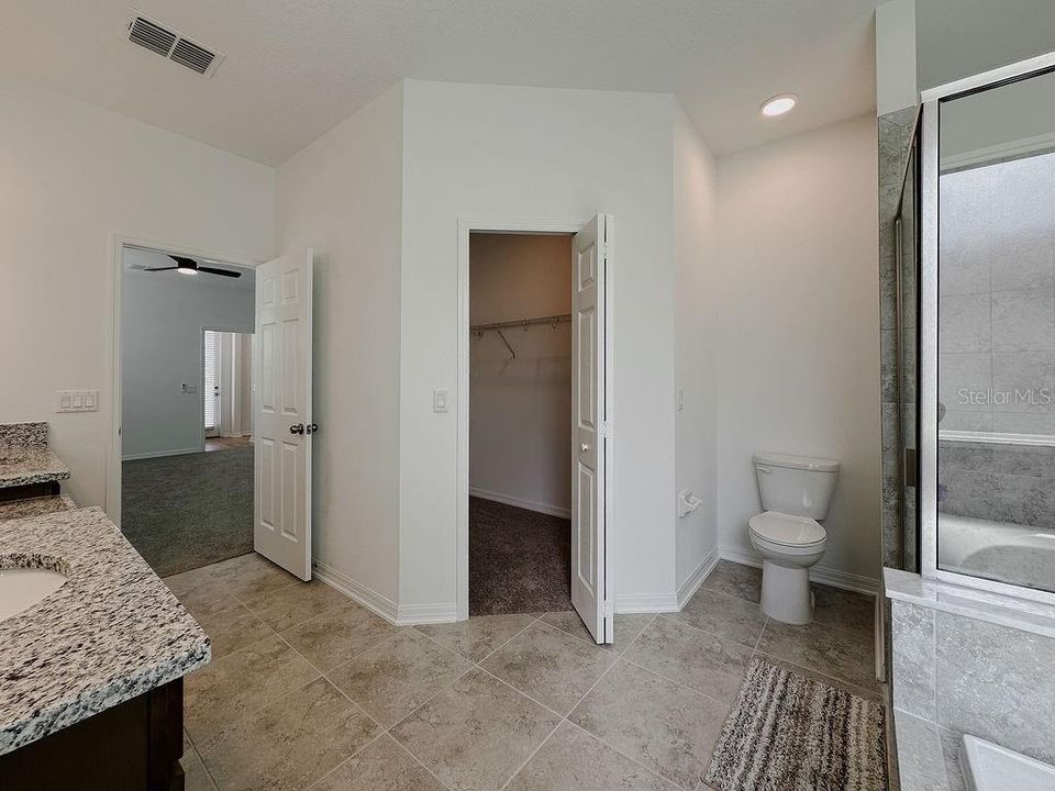 For Rent: $3,199 (5 beds, 4 baths, 3761 Square Feet)